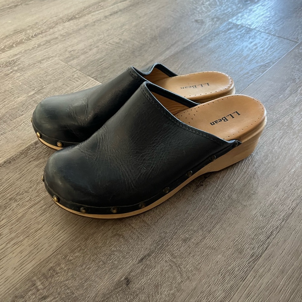 LL BEAN Mule Clogs